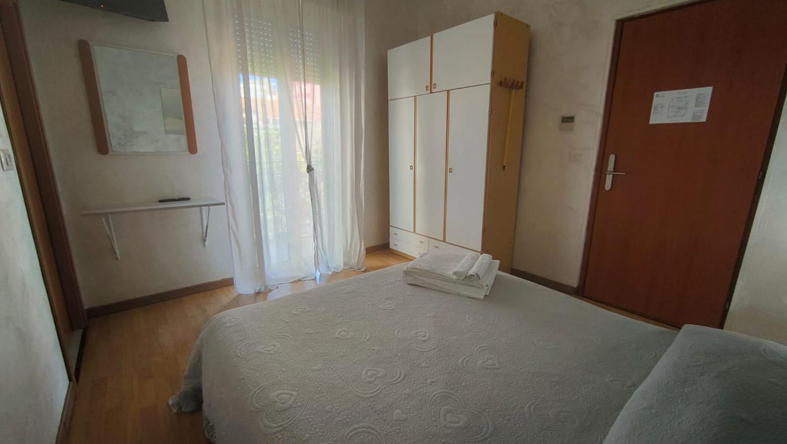 Hotel Eriale Rimini Eksteriør bilde