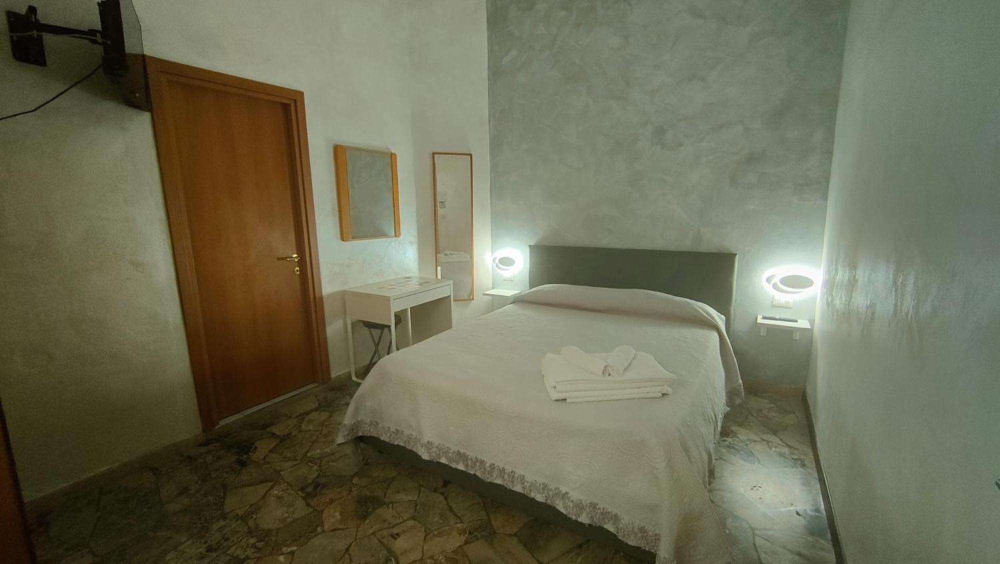 Hotel Eriale Rimini Eksteriør bilde