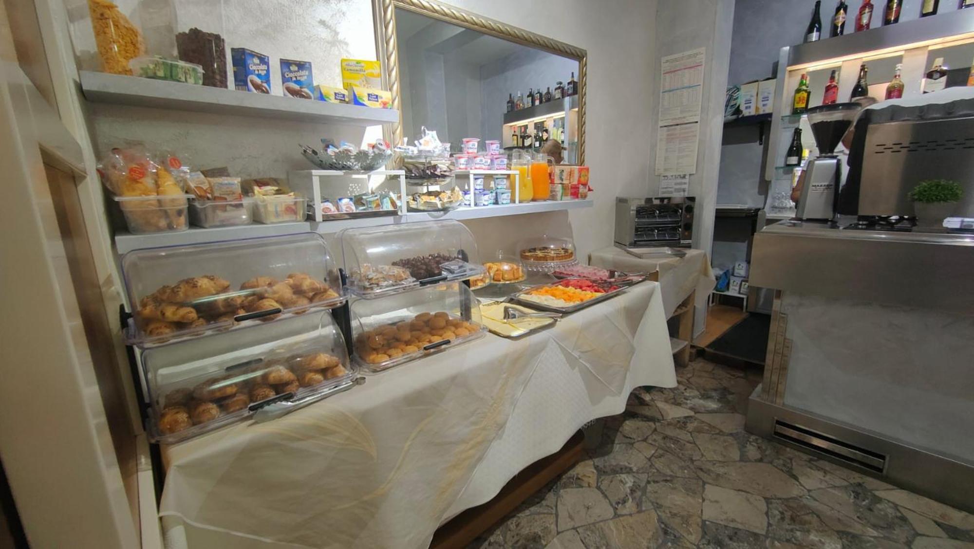 Hotel Eriale Rimini Eksteriør bilde