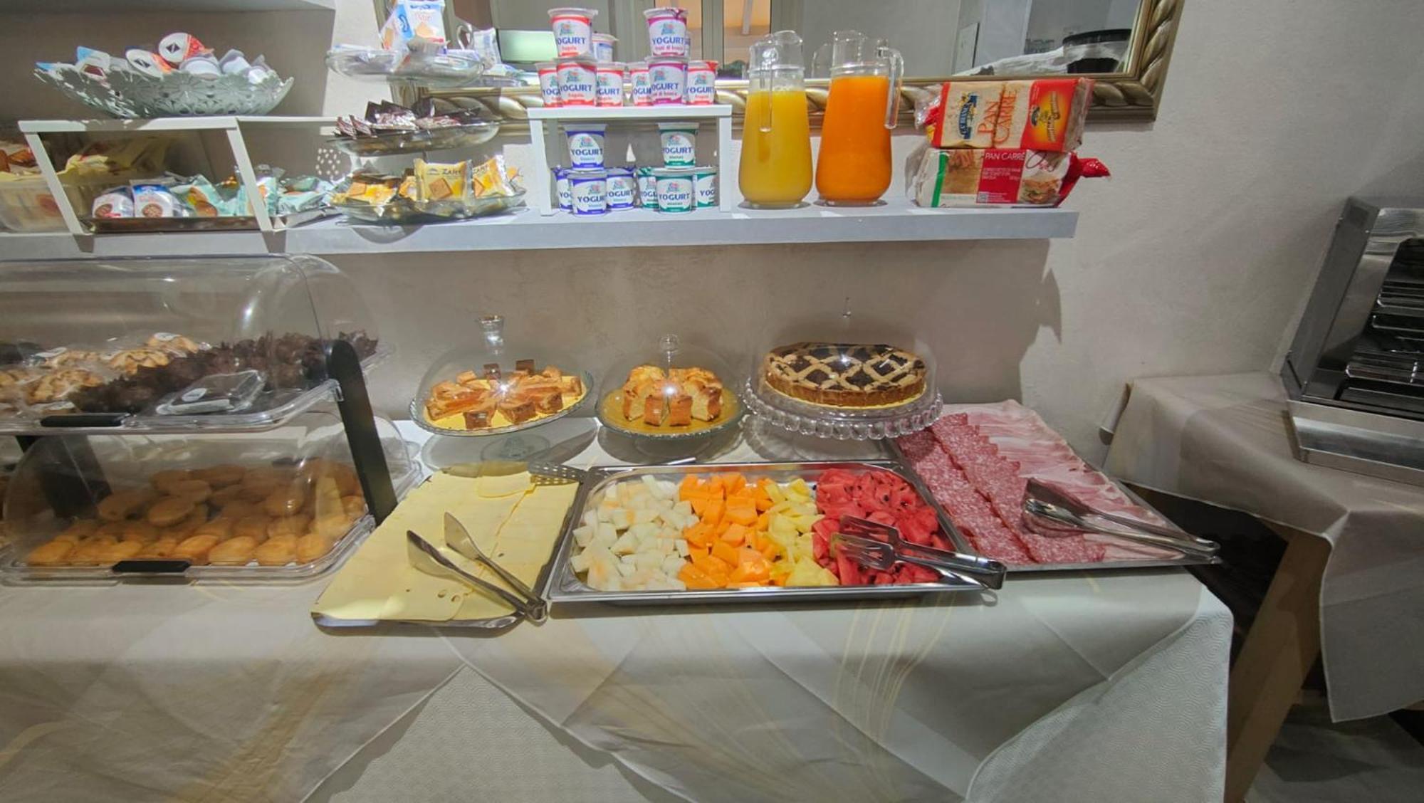 Hotel Eriale Rimini Eksteriør bilde