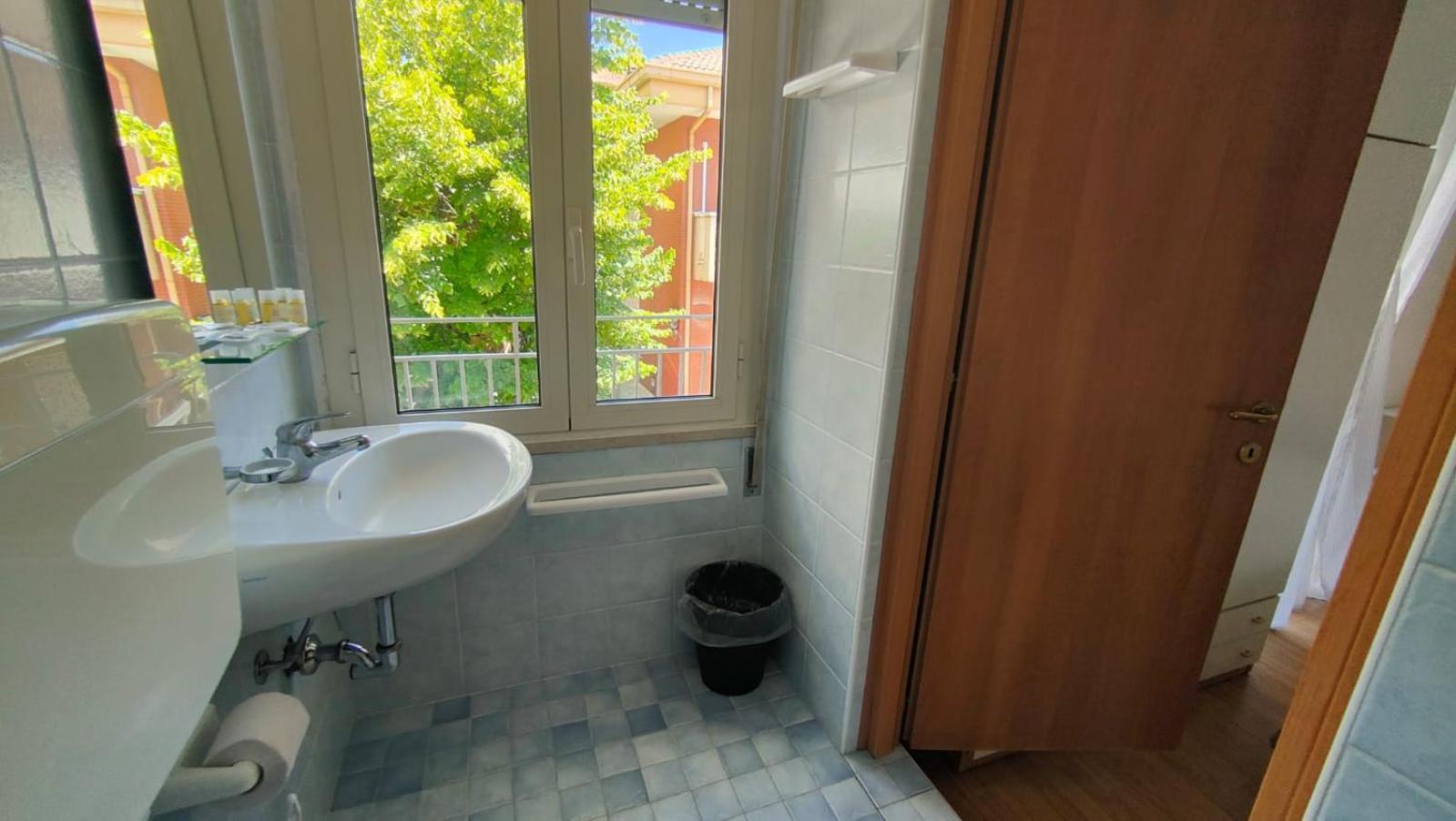 Hotel Eriale Rimini Eksteriør bilde