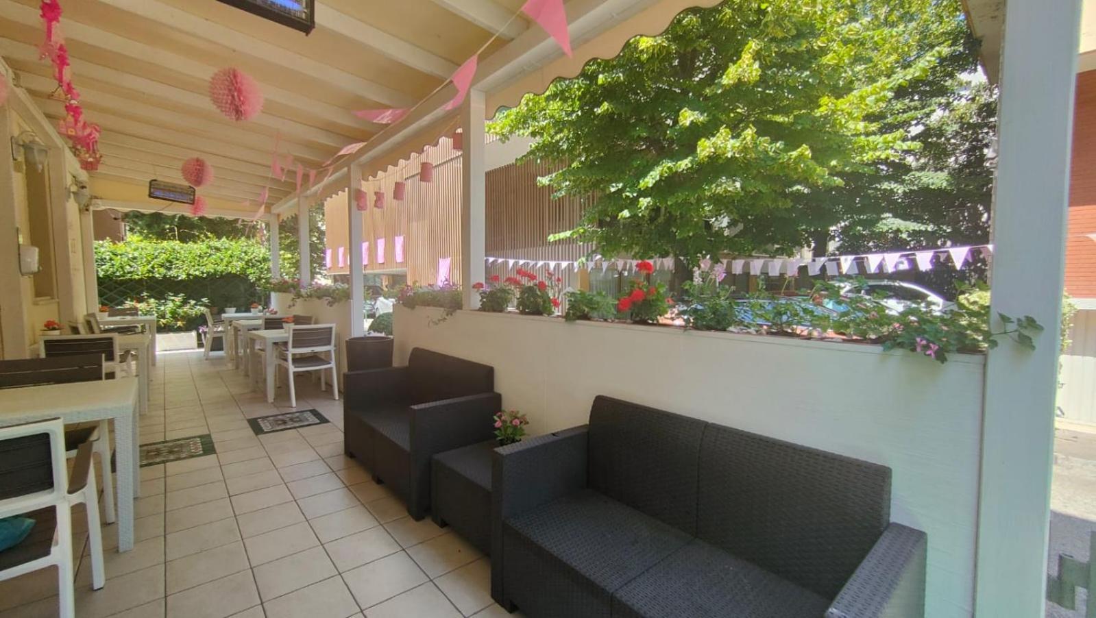 Hotel Eriale Rimini Eksteriør bilde