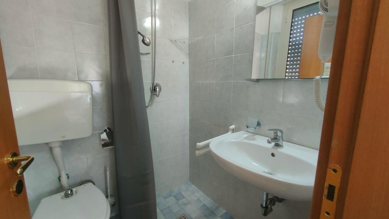 Hotel Eriale Rimini Eksteriør bilde
